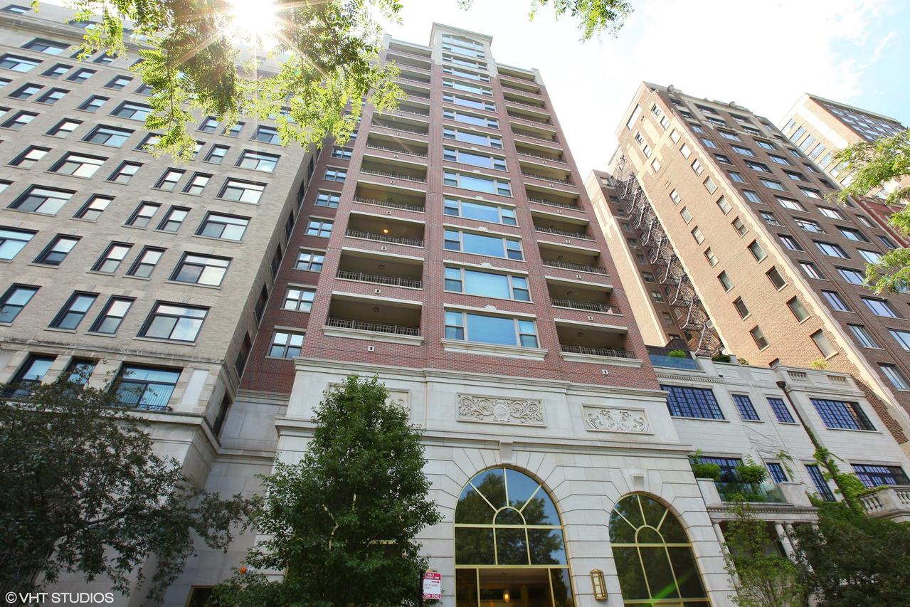2120 N Lincoln Park West #14, Chicago, IL 60614