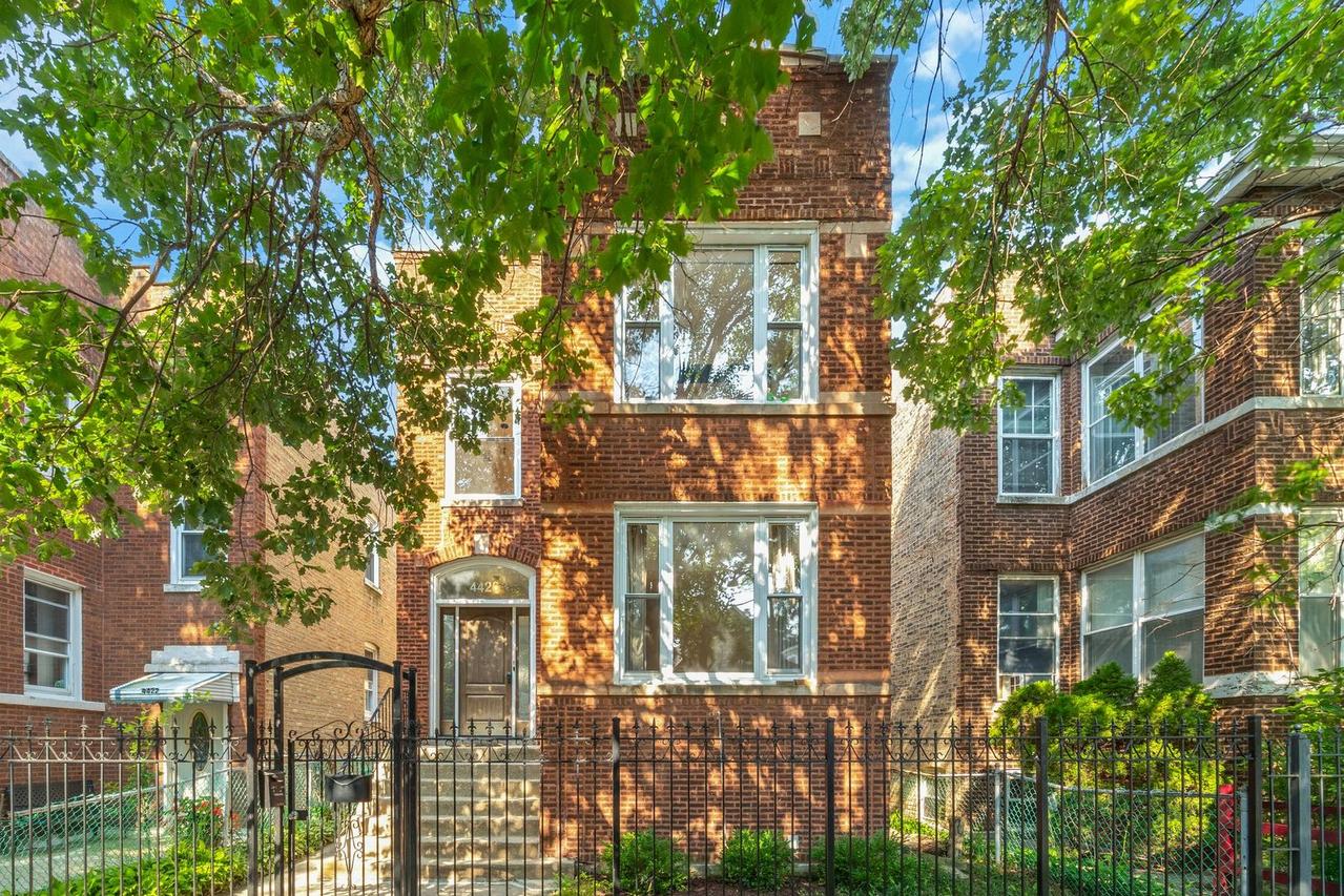 4426 N Drake Ave., Chicago, IL 60625