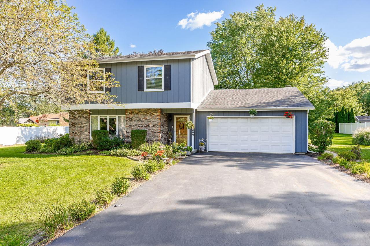 24349 W Camelot Rd., Joliet, IL 60404