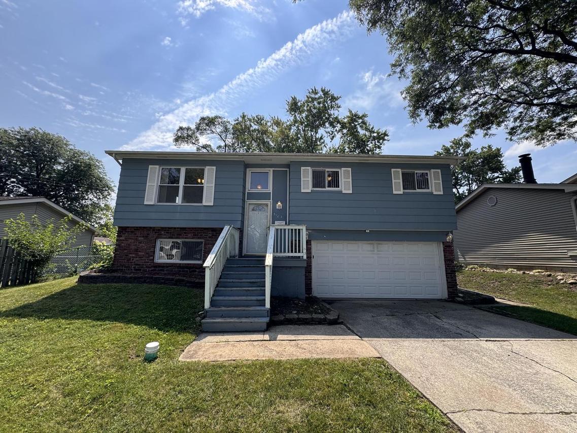 5103 Elmwood Rd., Oak Forest, IL 60452