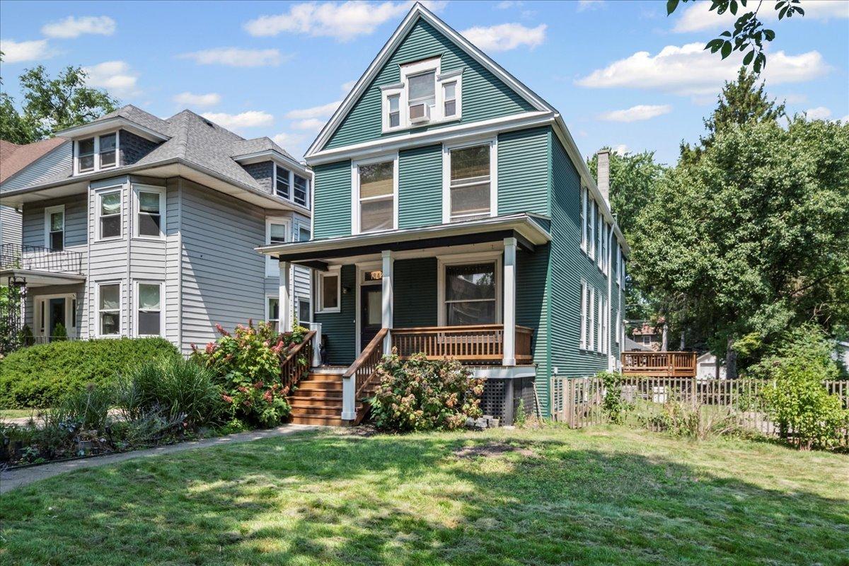 1842 W Greenleaf Ave., Chicago, IL 60626