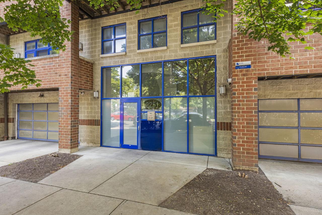 2251 W Saint Paul Ave. #2GG, Chicago, IL 60647