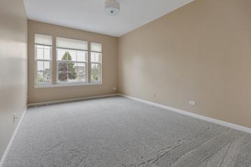 34 Twickenham Ct., Algonquin, IL 60102