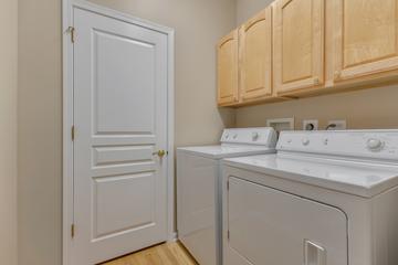 34 Twickenham Ct., Algonquin, IL 60102