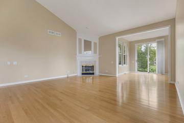 34 Twickenham Ct., Algonquin, IL 60102