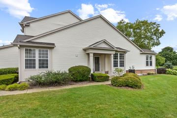 34 Twickenham Ct., Algonquin, IL 60102