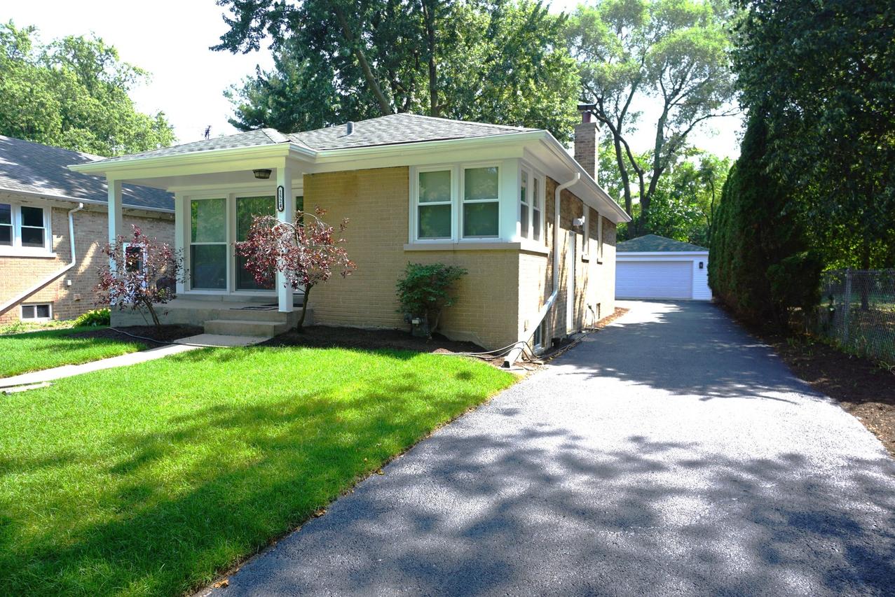 1524 Mulford St., Evanston, IL 60202