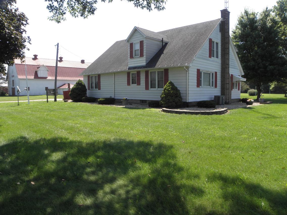 4060 S Old Mazon Rd., Mazon, IL 60444