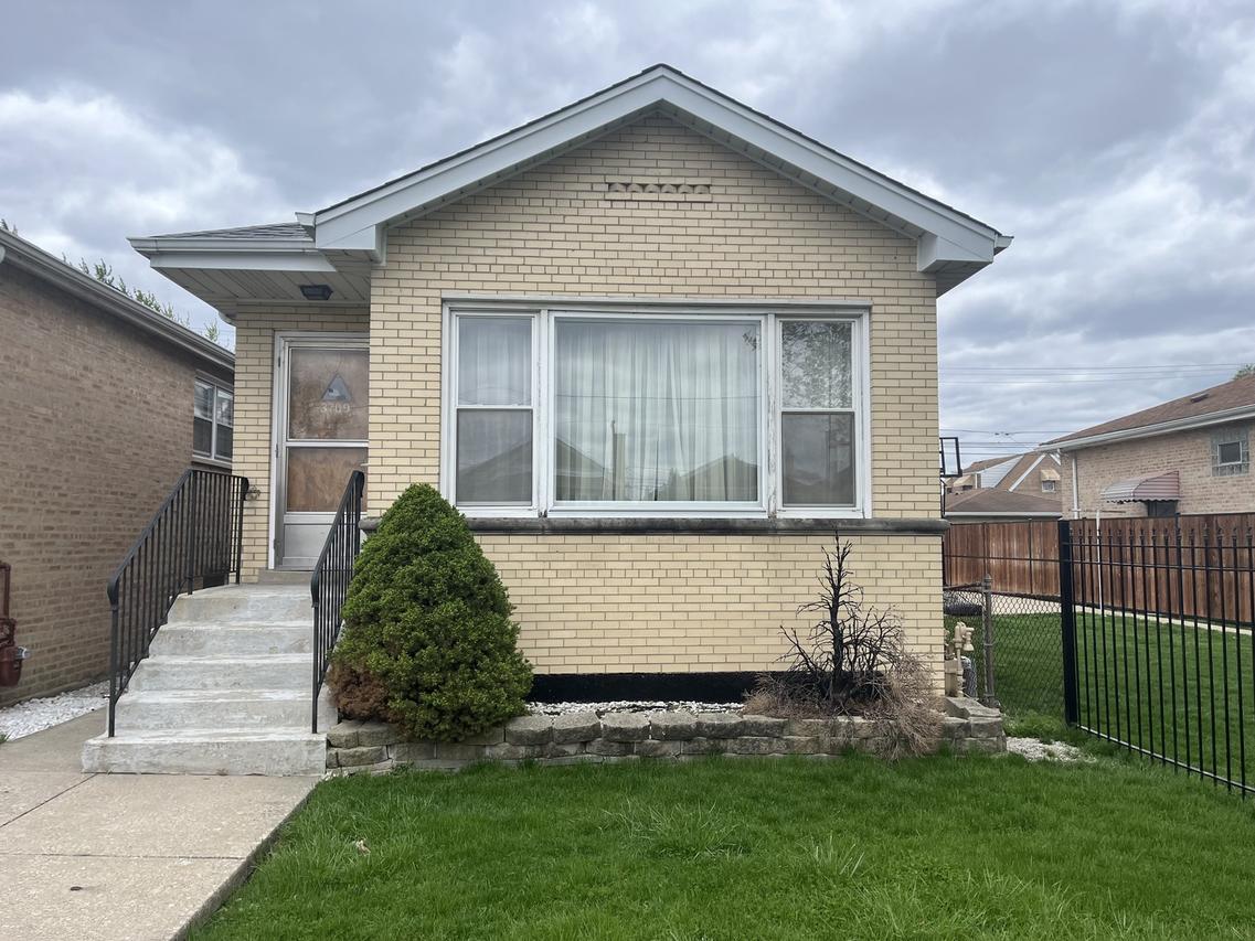 3709 W 56th Pl., Chicago, IL 60629