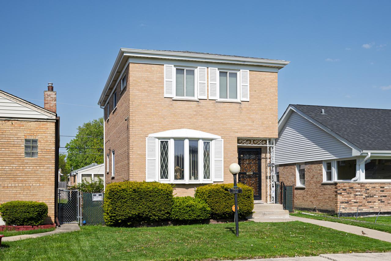9724 S Princeton Ave., Chicago, IL 60628