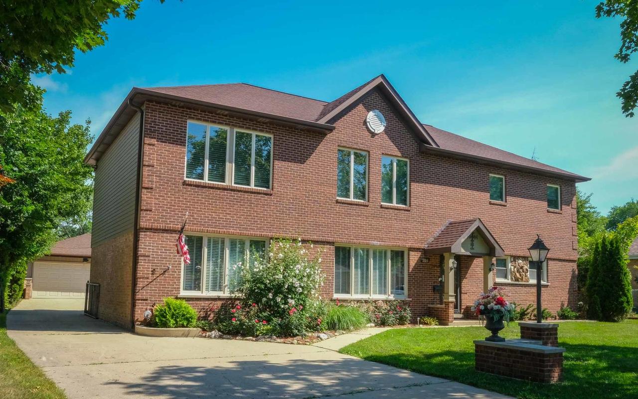 316 Orchard Terrace Ter., Roselle, IL 60172