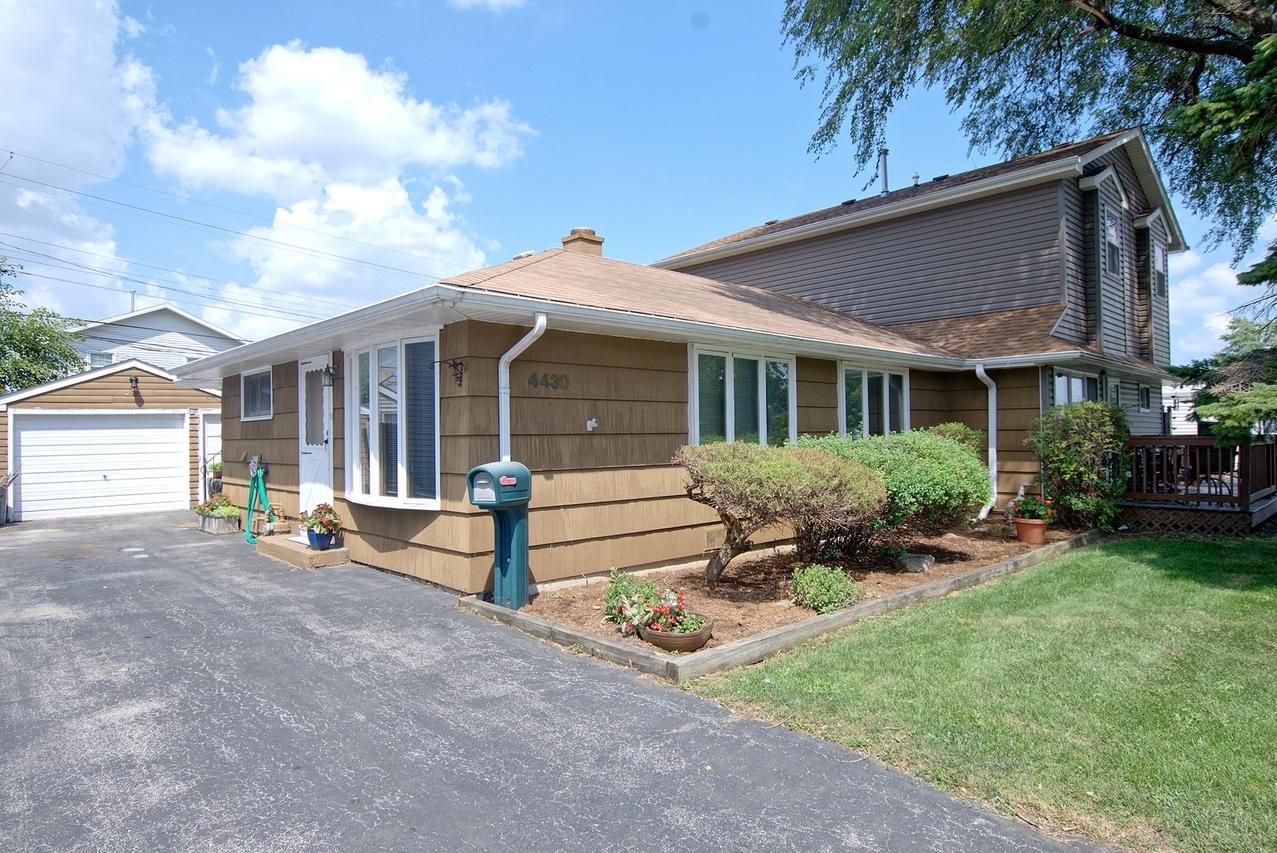 4430 W 87th Pl., Hometown, IL 60456