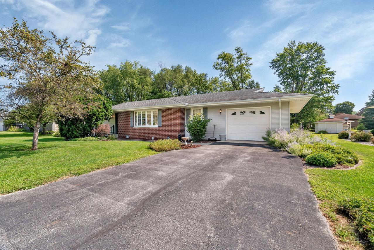 335 N Washington St., Coal City, IL 60416