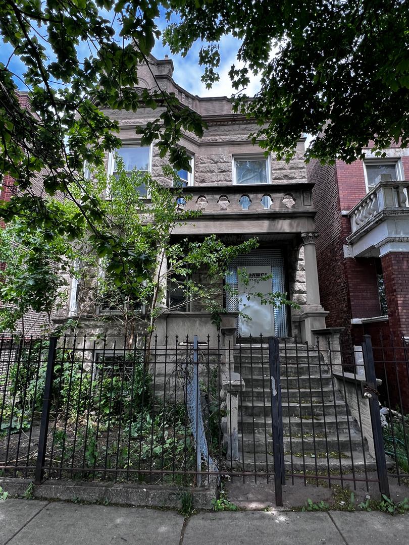 3936 W Congress Pkwy., Chicago, IL 60624