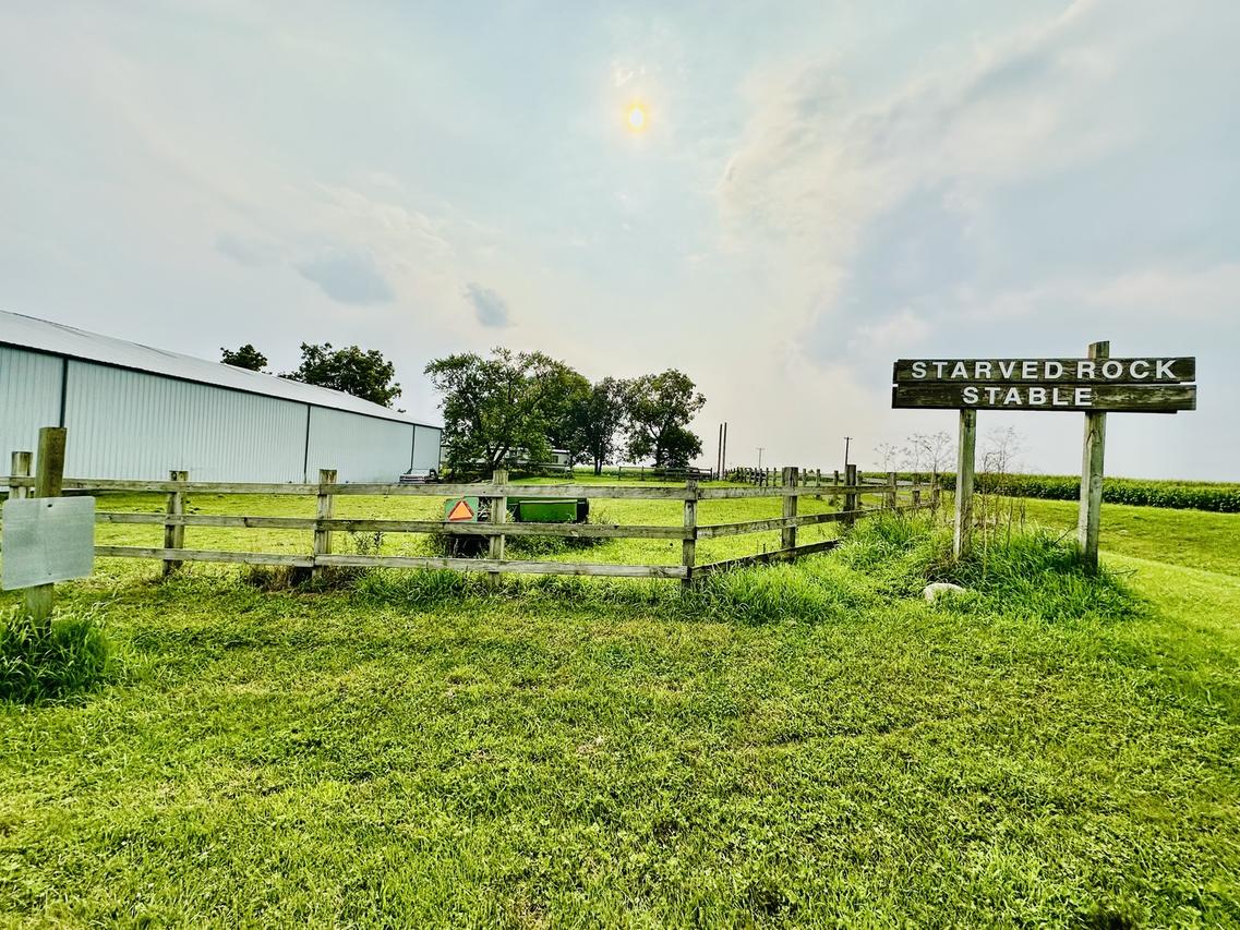 1146 N 2150th Rd., Ottawa, IL 61350