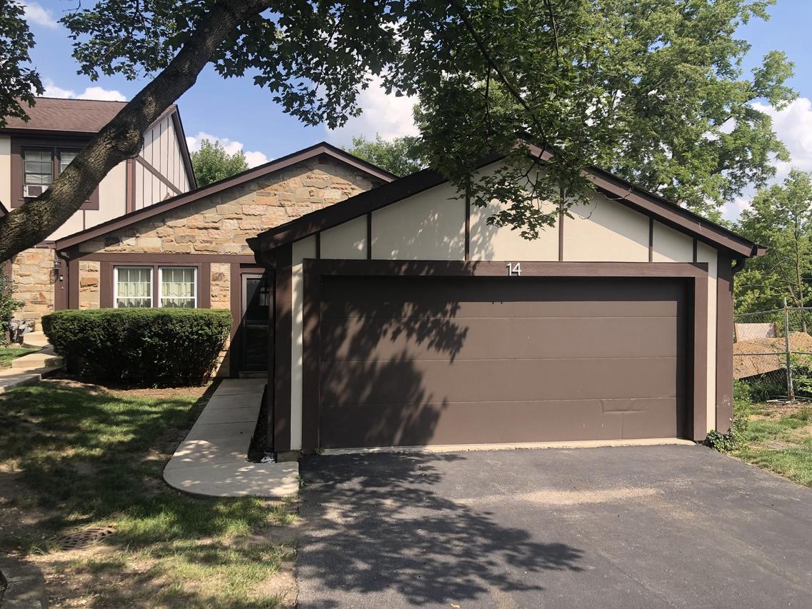 14 White Oak Cir., St. Charles, IL 60174