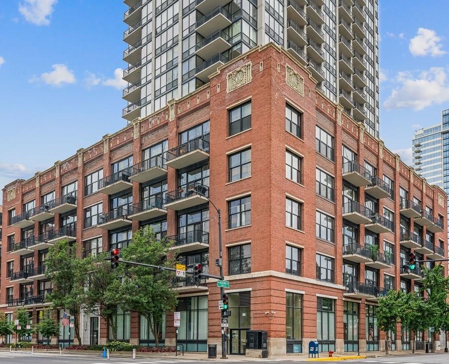 210 S Desplaines St. #1409, Chicago, IL 60661