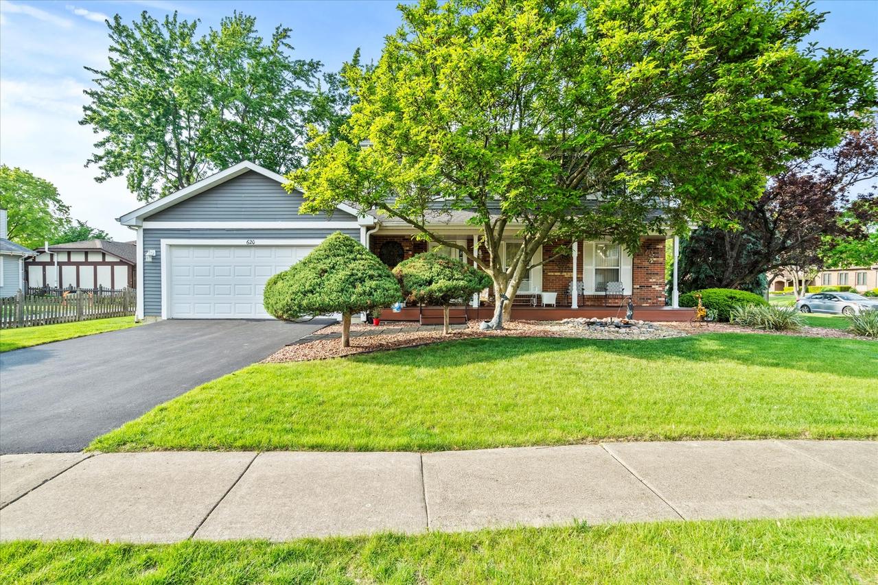 620 W 58th St., Westmont, IL 60559