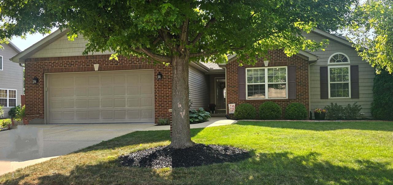 701 Bergamot St., Savoy, IL 61874