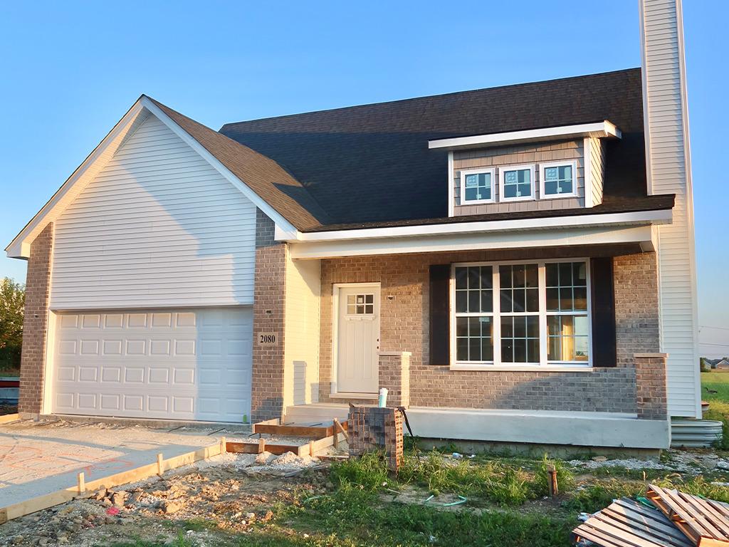 2080 Waters Edge Dr., Minooka, IL 60447