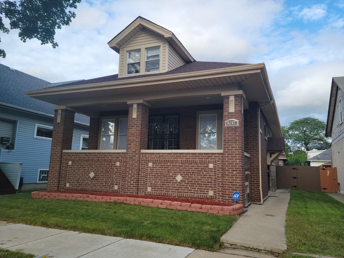 8217 S Dante Ave., Chicago, IL 60619
