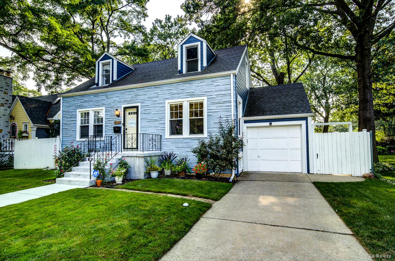 9330 S 50th Ave., Oak Lawn, IL 60453