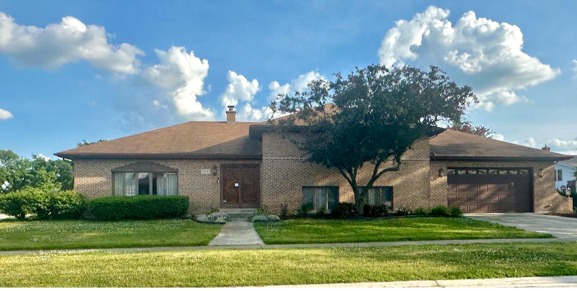 10531 Camelot St., Westchester, IL 60154