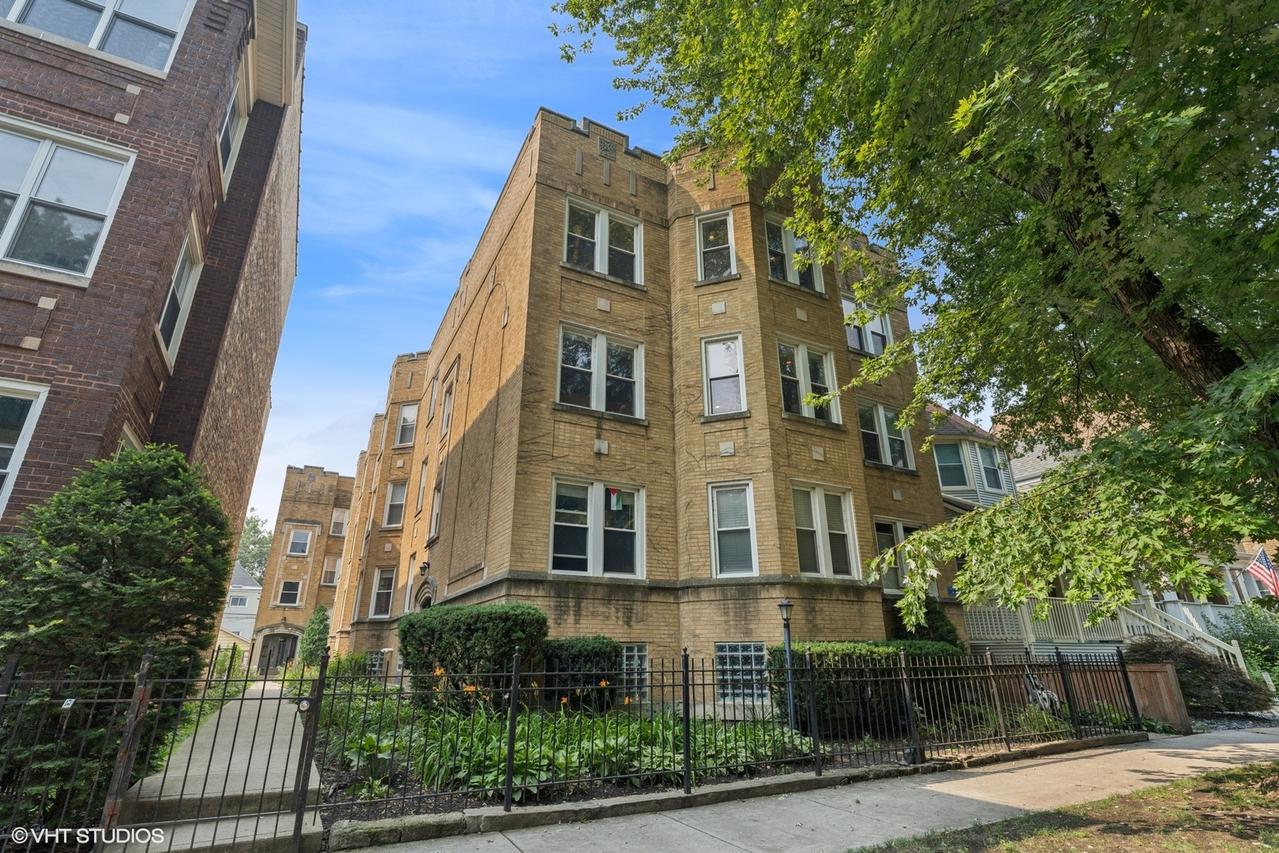 1531 W Rosemont Ave. #1S, Chicago, IL 60660