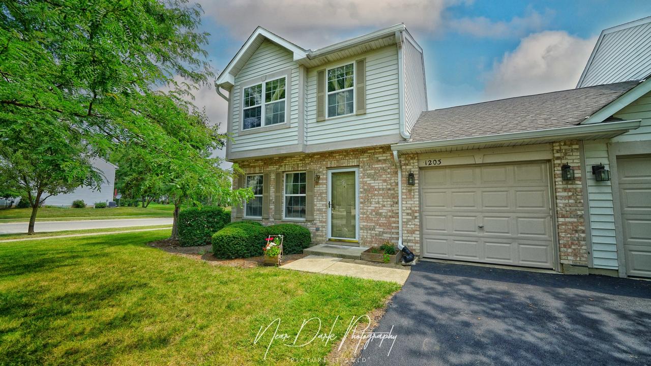 1203 N Nature Ct., Round Lake Beach, IL 60073