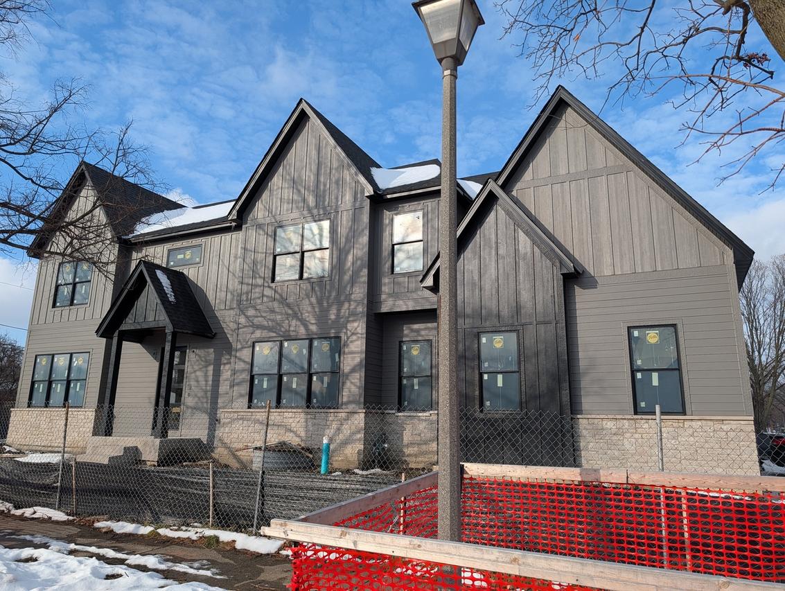 722 S Berkley Ave., Elmhurst, IL 60126