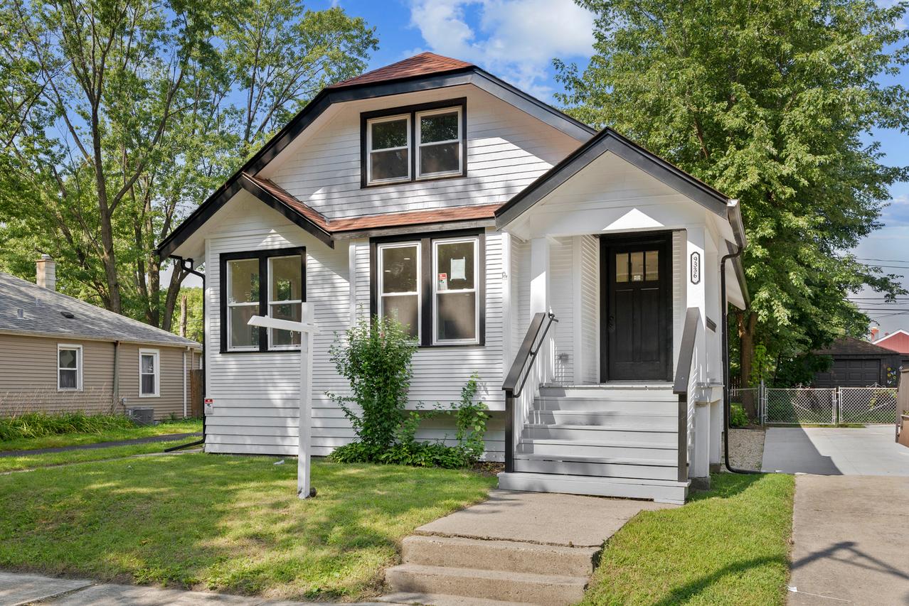 9336 Tulley Ave., Oak Lawn, IL 60453