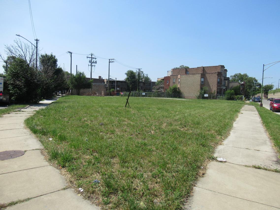 6848 E 69th St., Chicago, IL 60637