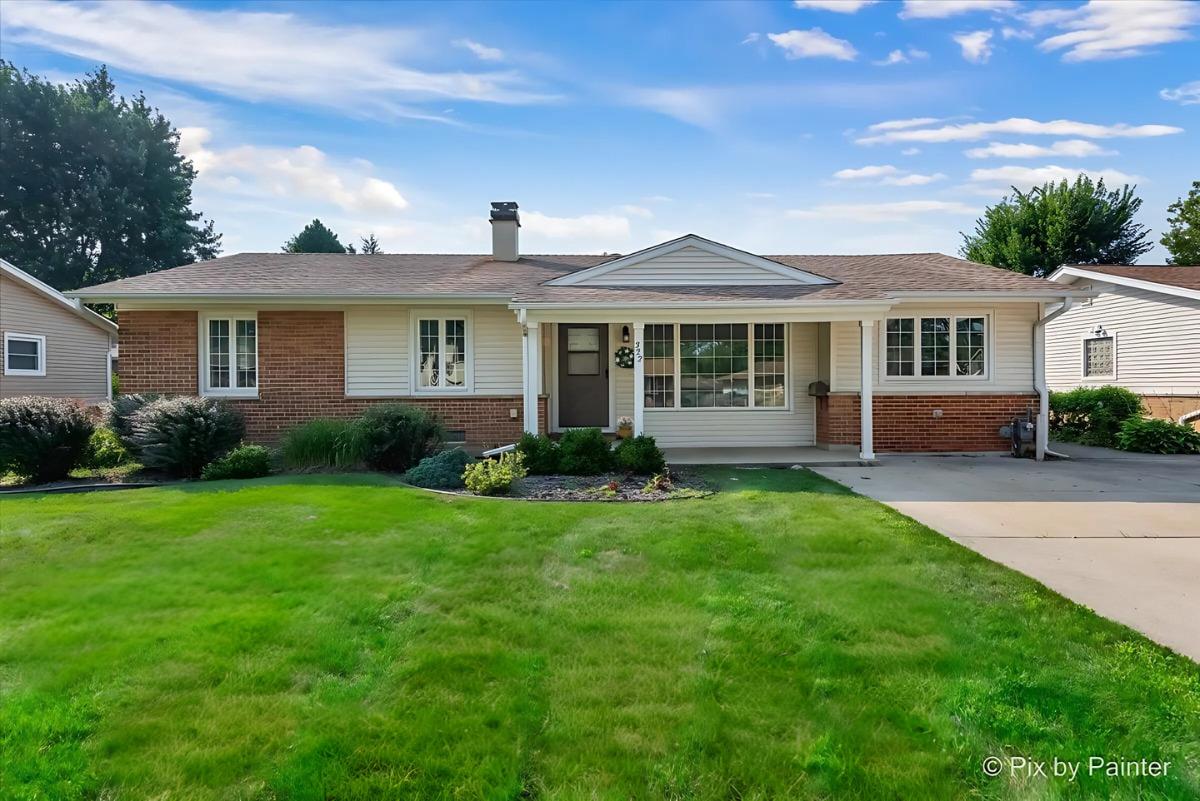 322 Charing Cross Rd., Elk Grove Village, IL 60007