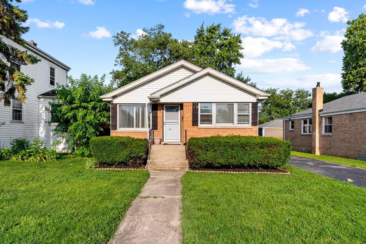 1934 Arthur Ave., Berkeley, IL 60163