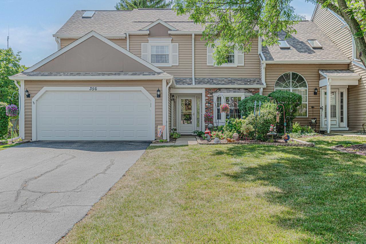 356 Ascot Ln., Streamwood, IL 60107