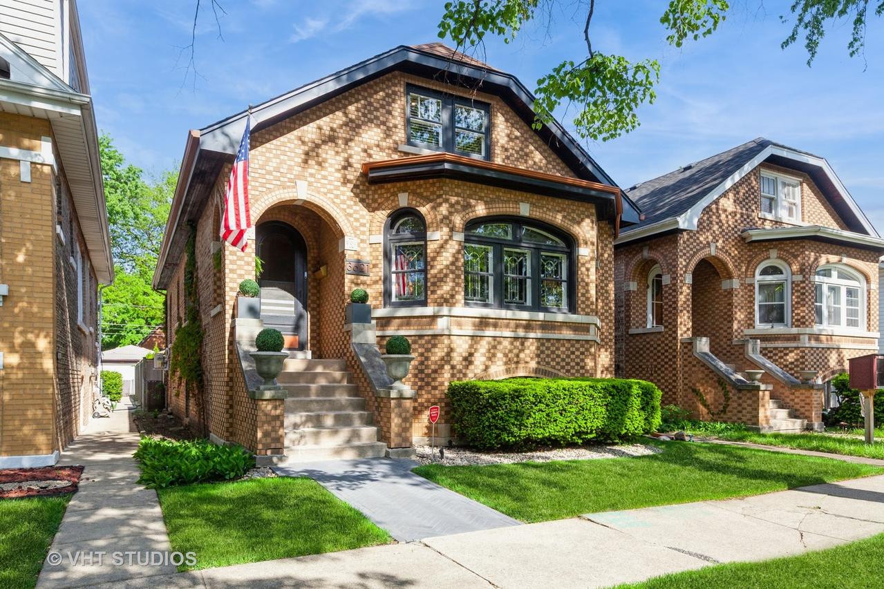 3621 Madison Ave., Brookfield, IL 60513