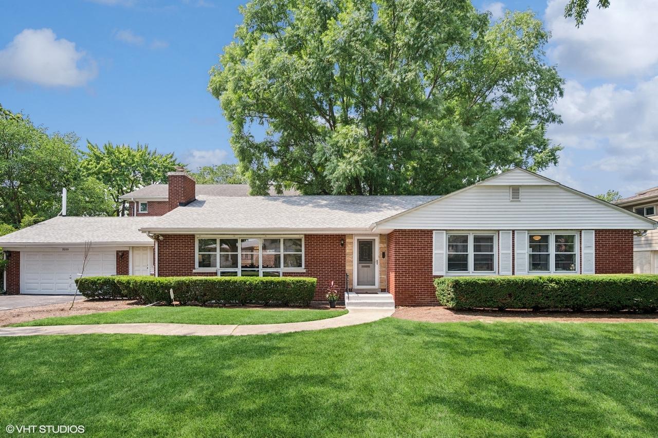 9200 Hamlin Ave., Evanston, IL 60203