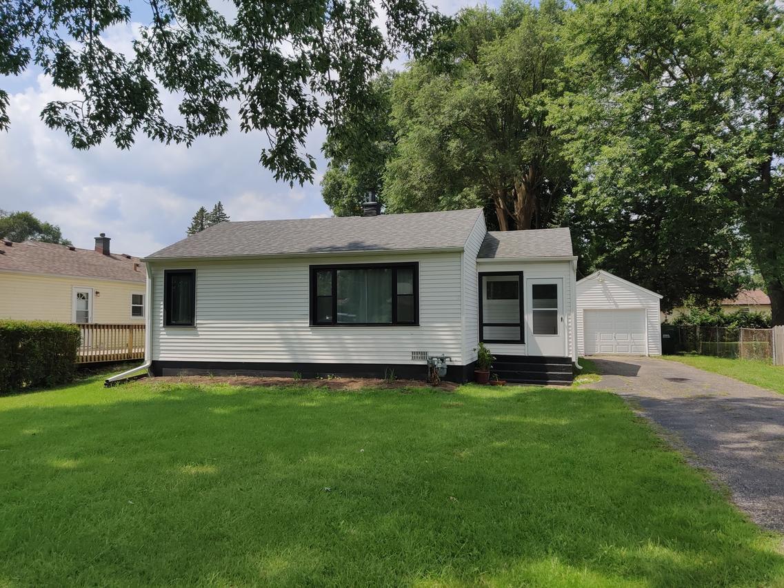 1619 Rogers Ave., Mchenry, IL 60050
