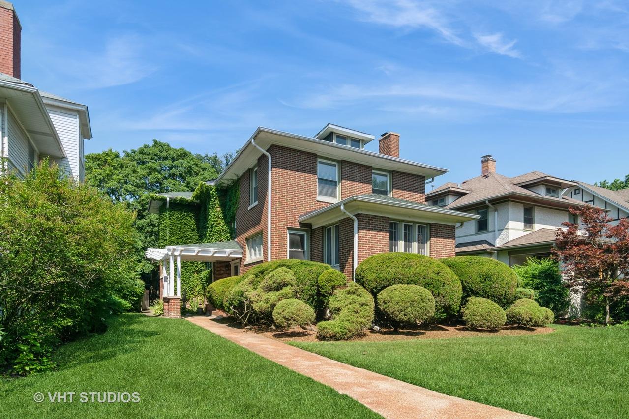 807 Fair Oaks Ave., Oak Park, IL 60302