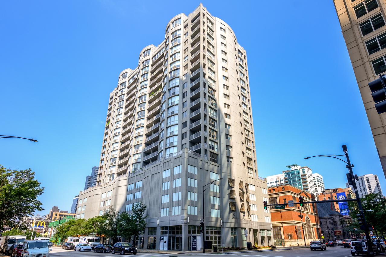 600 N Dearborn St. #1804, Chicago, IL 60654