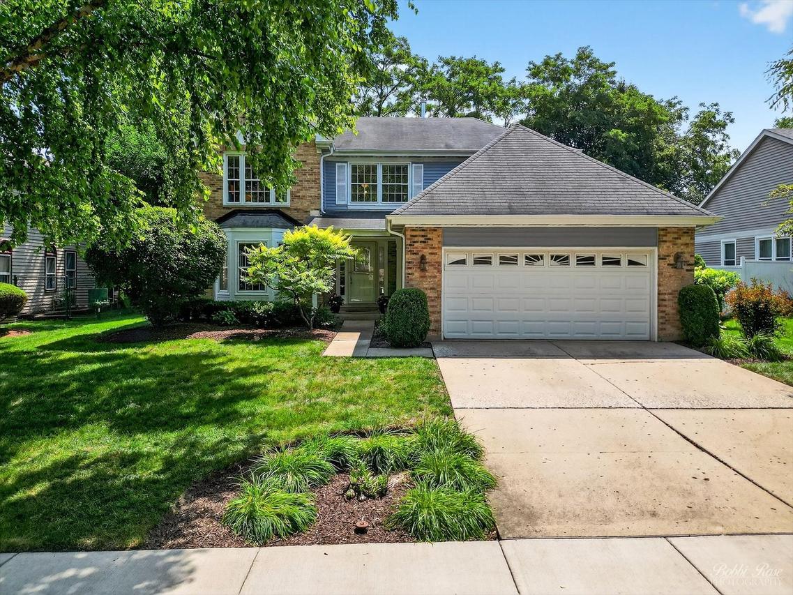 348 Bloomfield Cir., Bloomingdale, IL 60108