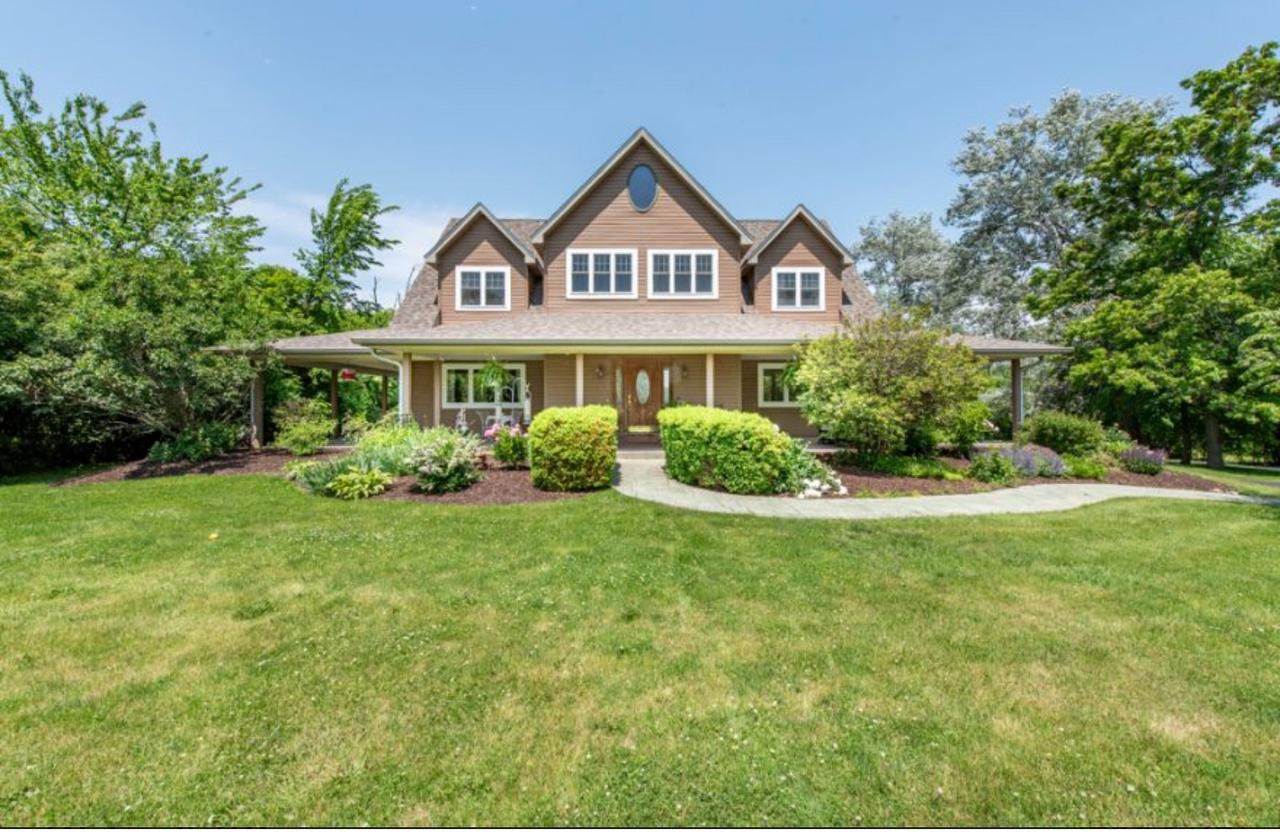 13910 W Elm Ln., Wadsworth, IL 60083