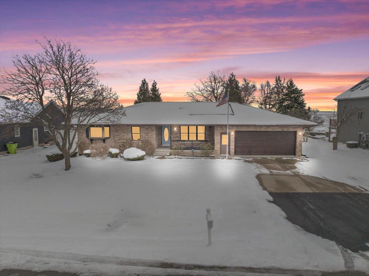 605 Morningside Dr., Chenoa, IL 61726