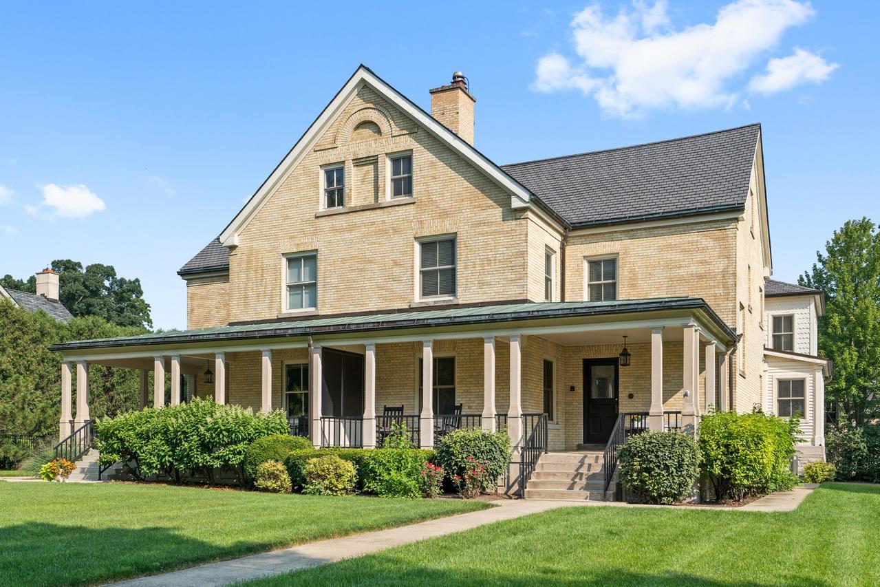 139 Leonard Wood Ave., Highland Park, IL 60035
