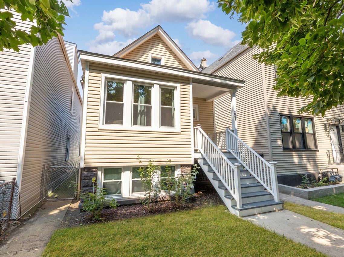 2936 S 48th Ct., Cicero, IL 60804