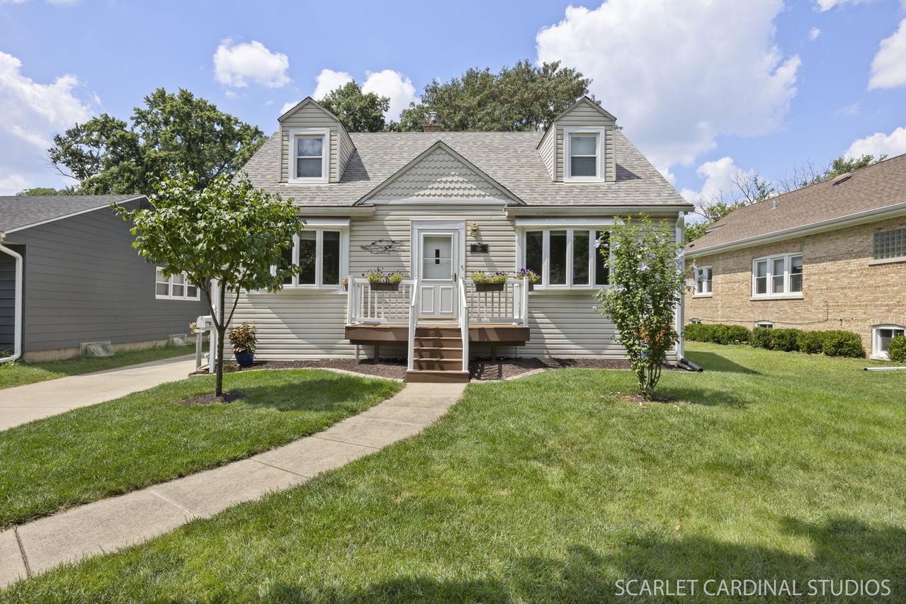 626 S Harvard Ave., Villa Park, IL 60181