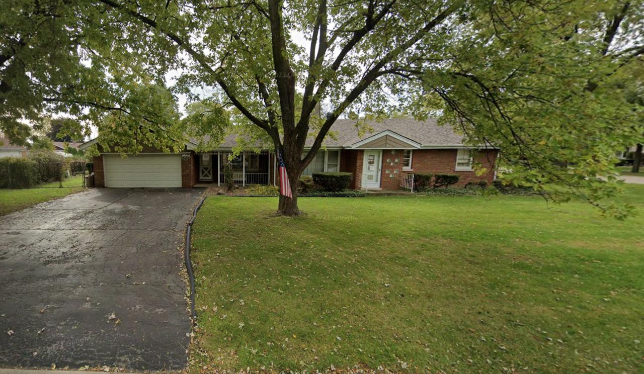 9405 S 77th Ct., Hickory Hills, IL 60457