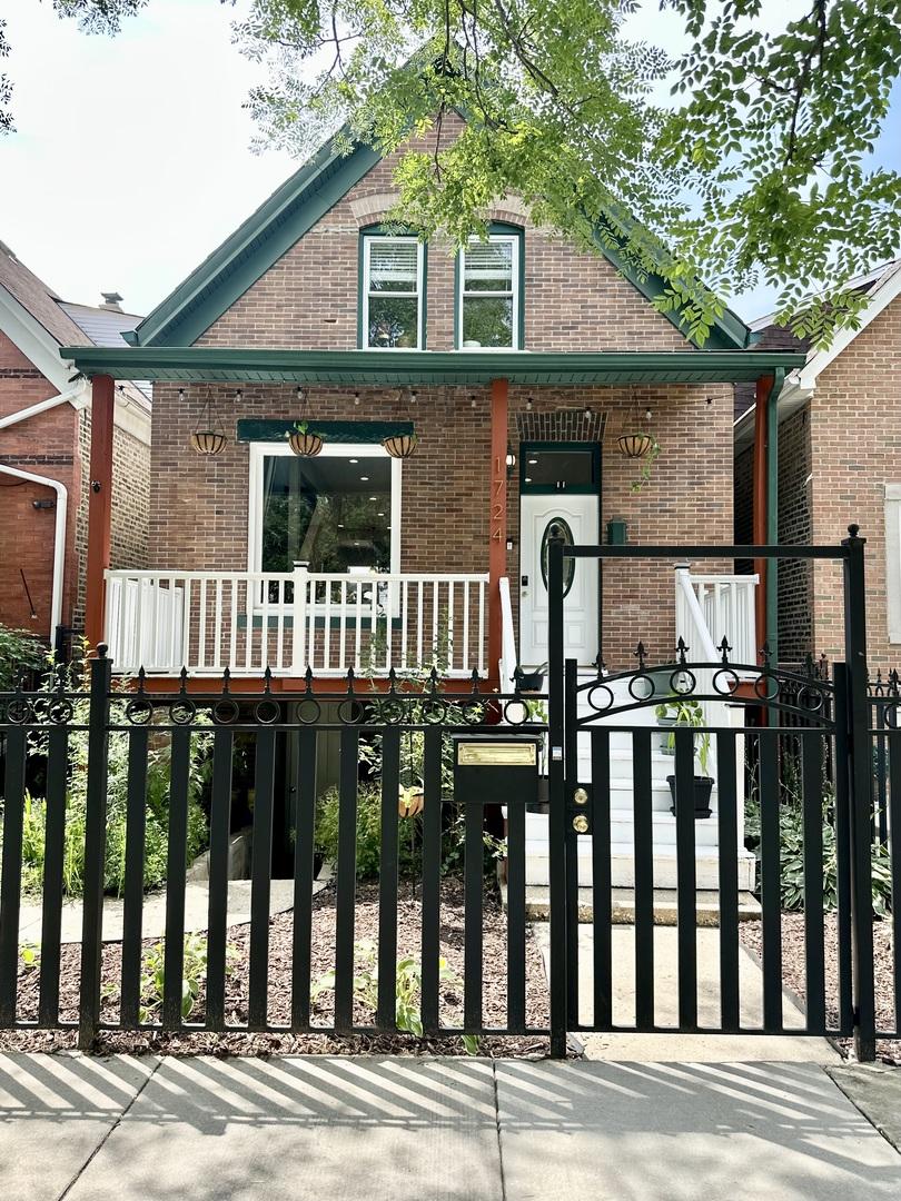 1724 N Lawndale Ave., Chicago, IL 60647