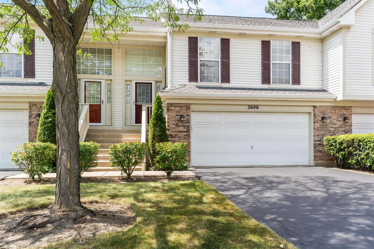 2606 S Embers Ln., Arlington Heights, IL 60005