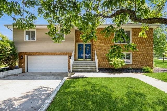 504 Brookview Dr., Farmer City, IL 61842
